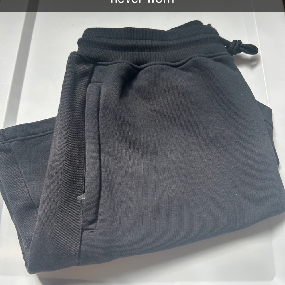 Fabletics Mens shorts